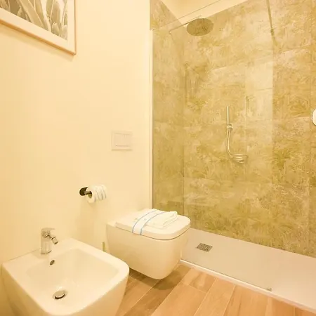 아파트 2 Min From Station And With Wifi And Ac